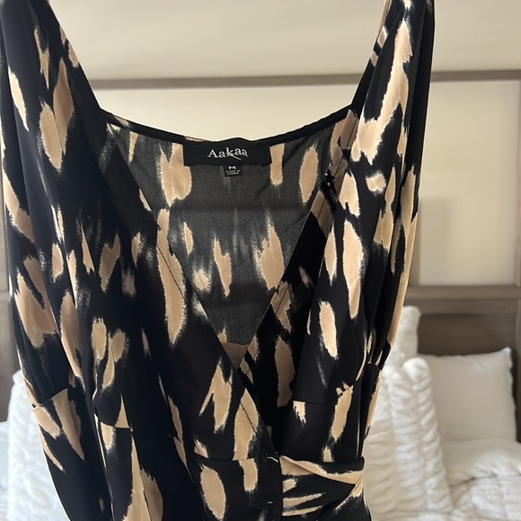 Black, tan and white dress - Picture 3 of 3